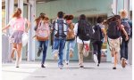 El Síndic de Greuges investiga a Educación por permitir "discriminar alumnos" en la admisión: por ejemplo si el estudiante ha participado "en alguna actividad parroquial"