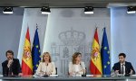 Salen a escena acompañando a nuestra indescriptible Pilar Alegría, la vicepresidenta segunda, Teresa Ribera, el titular de Cultura, Ernest Urtasun (no se si saben, pero no le gustan los toros, es una fiesta cruel) y el responsable de Asuntos Sociales, también de Sumar, Pablo Bustinduy