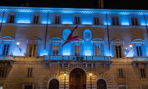 Fachada de la embajada de España en Roma iluminada por Endesa
