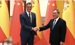 Sánchez y el primer ministro chino Li Qiang