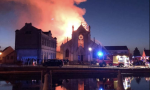 Así se incendió el templo de la Inmaculada Concepción en la localidad de Saint-Omer