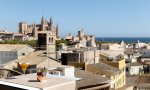 Desde su Sky Bar, se divisa la bahía, la catedral, el casco histórico… los latidos de la ciudad balear