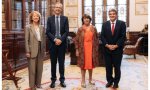 José Luis Escrivá tomó este martes posesión de su cargo como gobernador del Banco de España, junto a la subgobernadora, Soledad Núñez (a su izquierda). En la imagen, les acompañan el gobernador saliente, Pablo Hernández de Cos y la también saliente subgobernadora, Margarita Delgado