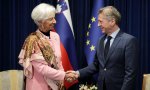 Christine Lagarde y Robert Golob, primer ministro de Eslovenia, donde el BCE celebró su reunión mensual de octubre