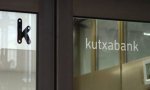 Kutxabank gana menos por las provisiones, pero el negocio típico bancario crece, hasta septiembre