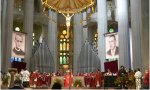 En la basílica de la Sagrada Familia de la ciudad de Barcelona (España) fueron elevados a los altares en calidad de beatos los mártires Gaietà Clausellas, sacerdote y el laico Antoni Tort, asesinados ambos por odio a la fe en el año 1936