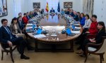 Parece mentira que un gobierno de 22 ministros, más el presidente, sea incapaz de repartir ayudas públicas, subvenciones, en tiempo y forma, a unos ciudadanos que lo han perdido todo / Foto: Pablo Moreno