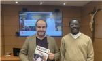 A la izquierda, José María Gallardo, director de ACN España, junto al padre Olivier Lompo, sacerdote natural de Kaya, Burkina Faso (Foto: ACN)