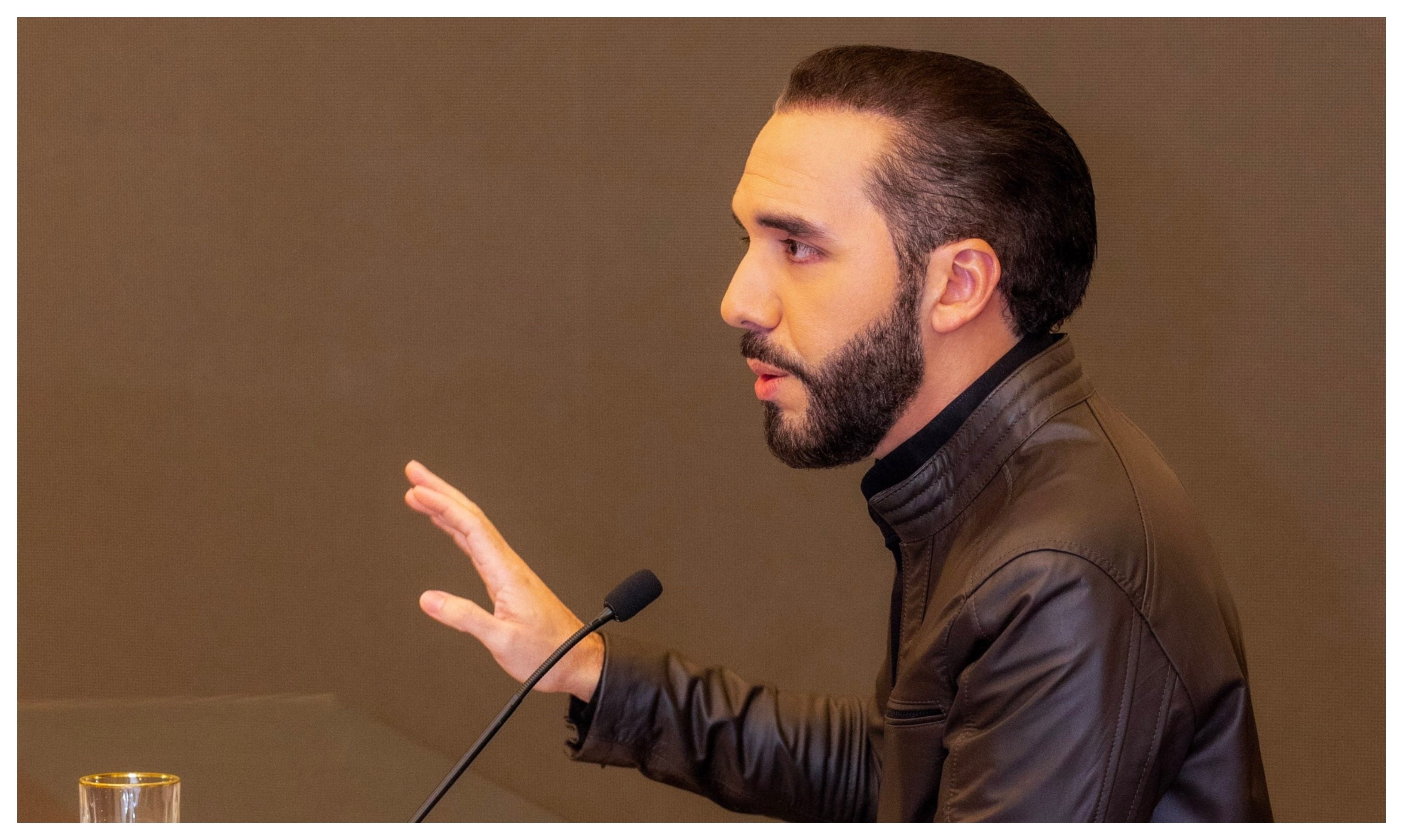 El presidente del Salvador, Nayib Bukele, ha dicho y hecho cosas muy buenas. Pero Bukele cometió el error de adoptar el bitcoin