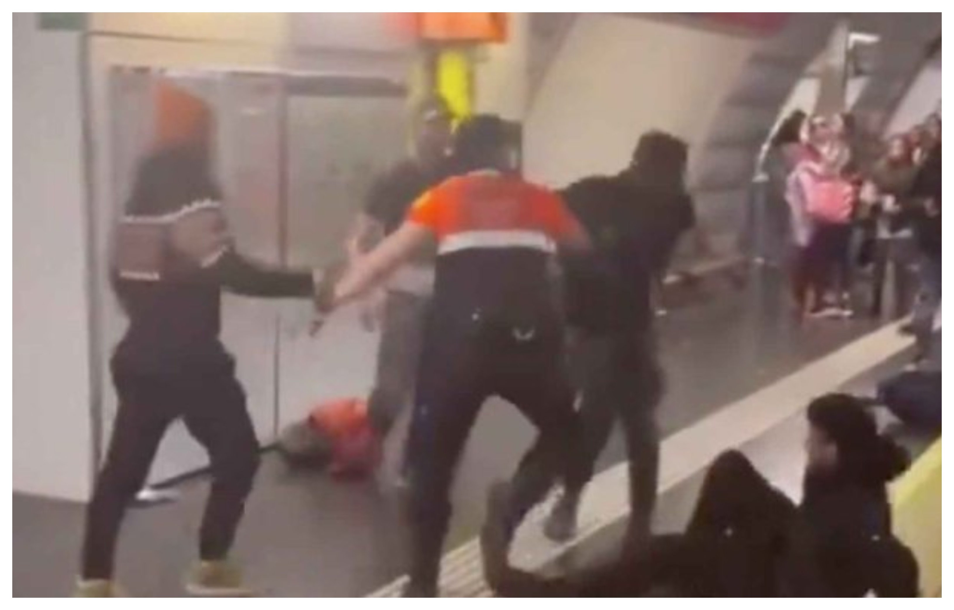 Un vigilante del metro pierde un ojo, tras ser atacado por un joven de 19 años... con un puño americano