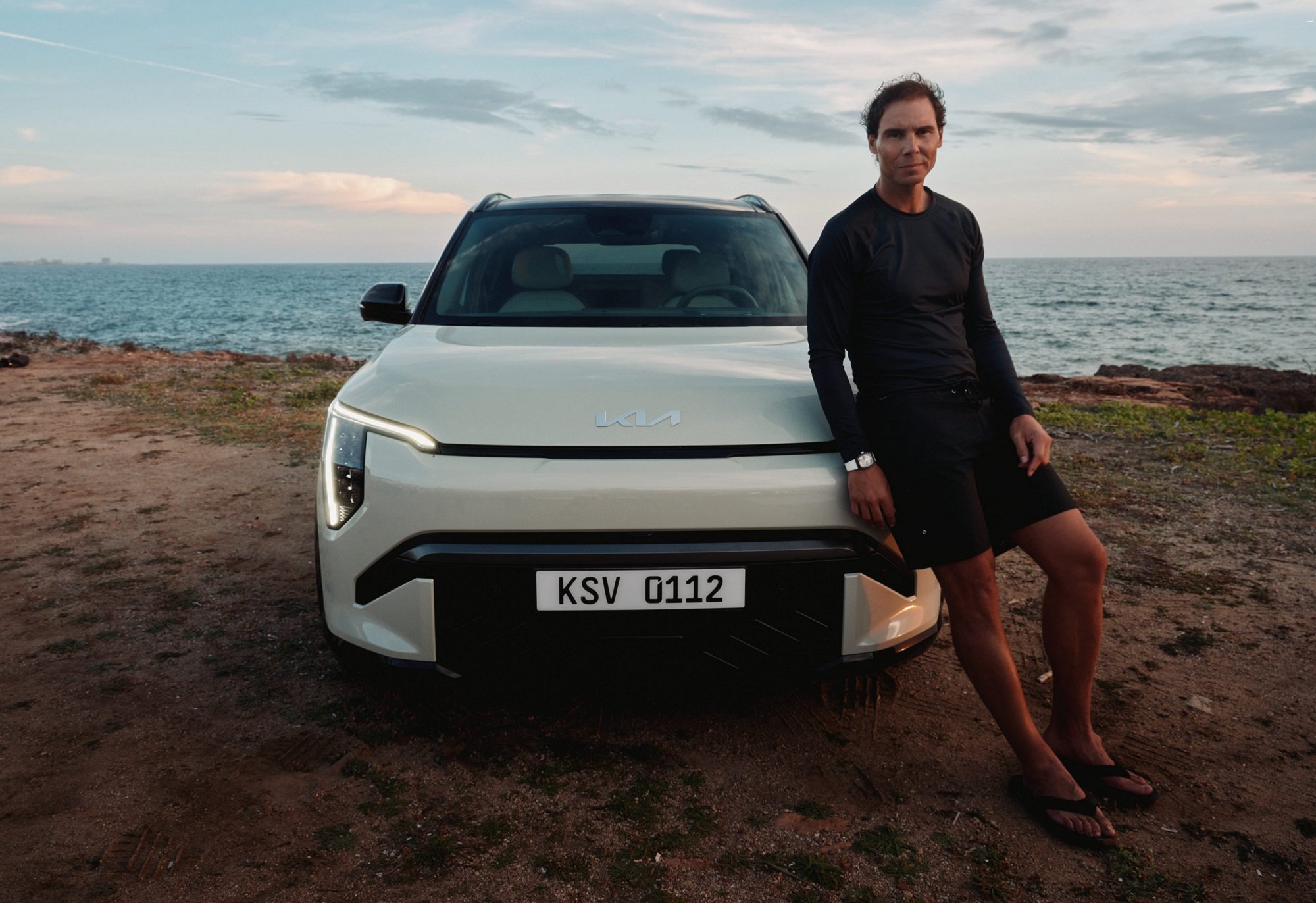 Kia sigue patrocinada por Rafa Nadal, aunque no fabrica en España, sino que sólo vende... y en 2024 vendió menos