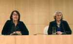 Inés Sabanés, concejala de Medio Ambiente y Movilidad, junto a la alcaldesa Manuela Carmena, las dos responsables del caos