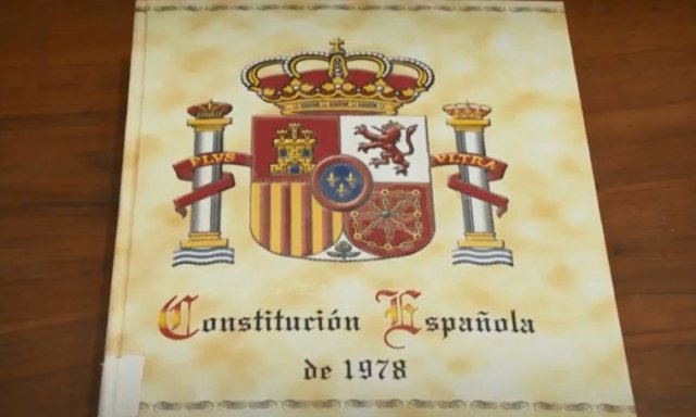 CONSTITUCIÓN