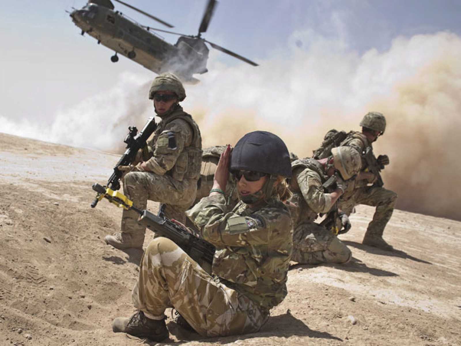 Шерил Коул в Афганистане 2011