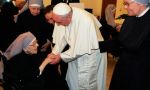 El Papa visitó por sorpresa a las monjas que luchan contra el mandato abortista de Obama