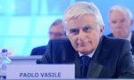 Vasile se agarra a Mediaset a costa de la caja del grupo, que ha perdido la mitad del valor en 20 meses 