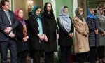 El Gobierno de Suecia presume de feminista… pero se pone el hiyab en Irán