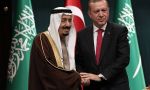 El fundamentalista Erdogan condecora al Rey Salmán, de Arabia Saudí: muy inquietante