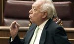 Tontuna parlamentaria. Margallo habla de "sectarismo religioso". Es decir, que los cristianos sectarios están masacrando musulmanes en Siria