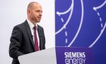 Christian Bruch, presidente y CEO de Siemens Energy, está lidiando con una fuerte crisis en la compañía provocada por Gamesa, pero ya no tiene tantas pérdidas... y se le acaban las excusas para seguir chantajeando a España