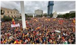 Unas 100.000 acudieron a la manifestación contra la amnistía convocada formalmente por la Fundación para la Defensa de la Nación Española (Denaes) bajo el lema '¡Contra la amnistía y el golpe de Sánchez!', y secundada por Vox, con Santiago Abascal a la cabeza y diputados de la formación